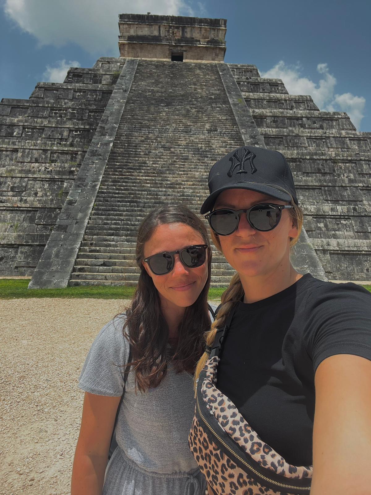 CHICHEN ITZA - DELUX 2 CENOTES