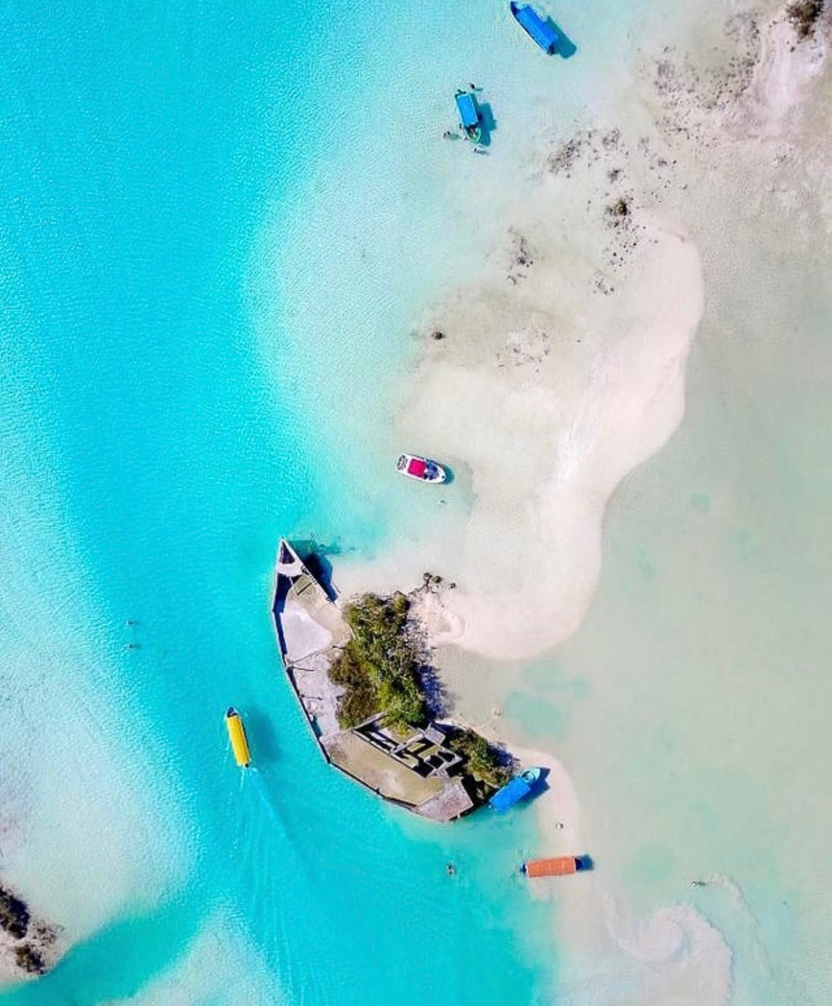LAGUNA BACALAR