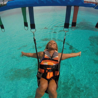 PARASAILING IN CANCUN